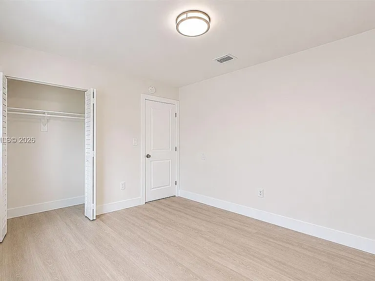 1670 W 42nd St #1672 — Photo 21