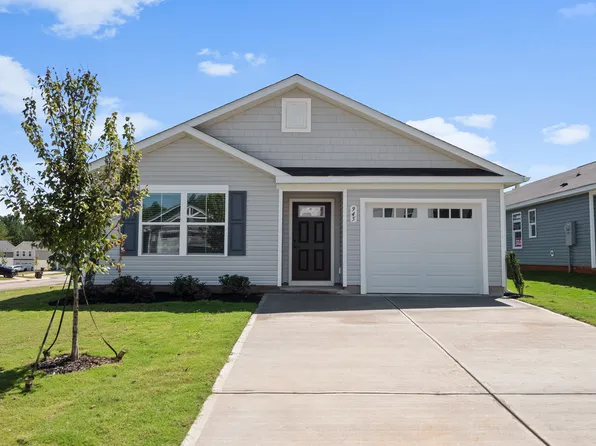 945 English Green Way, Woodruff, SC 29388