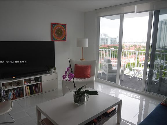 5th image of 2851 NE 183rd St APT 1107E