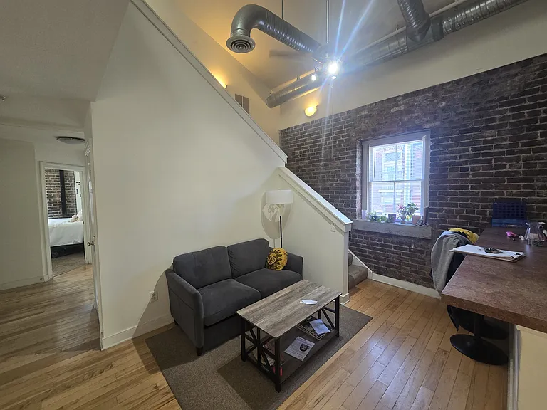 302 Goshen St #2001 — Photo 2