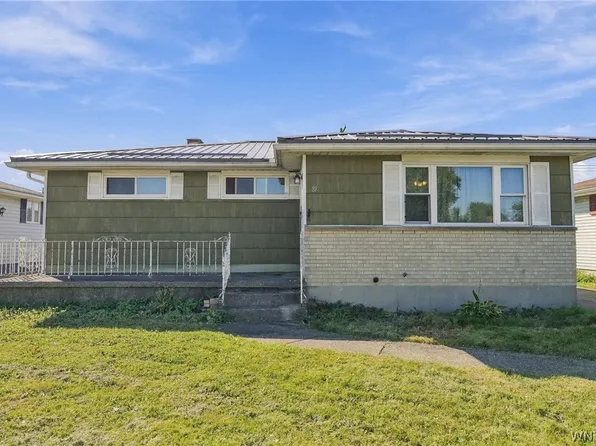 81 Poinciana Pkwy, Cheektowaga, NY 14225