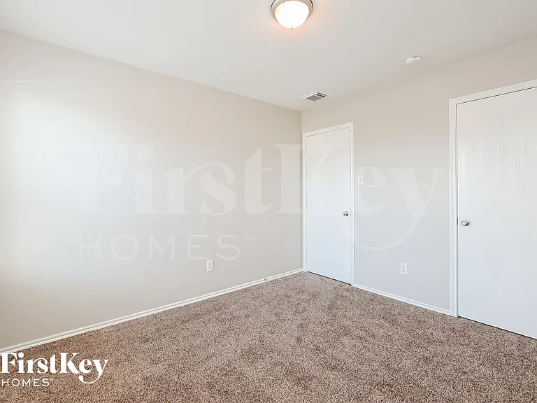8143 Chancewood Ln — Photo 12