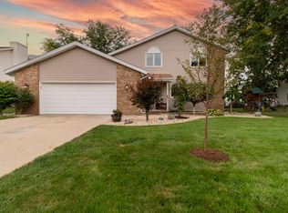 703 Landau Ln, Normal, IL 61761