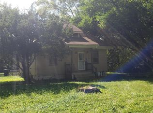2344 Gardner Dr, Saint Louis, MO 63136