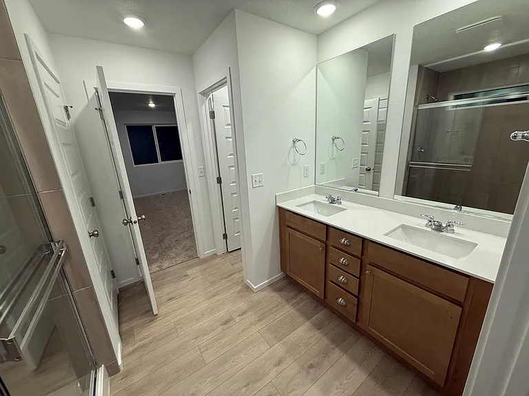 2711 N Broadwing Ln — Photo 13