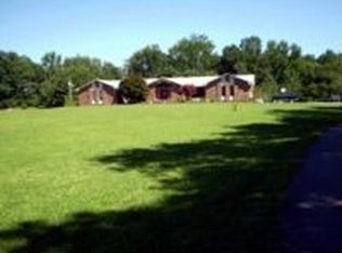 559 Barnett Chapel Rd, Hartselle, AL 35640