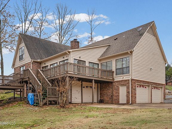 4th image of 4441 Big Horn Dr N
