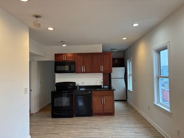 15 Sturtevant Ave #3