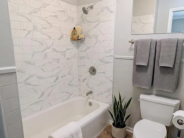 2404 Whitesburg Dr SW — Photo 10