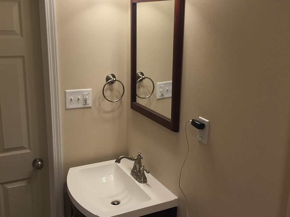 1st image of 317 Grant Dr