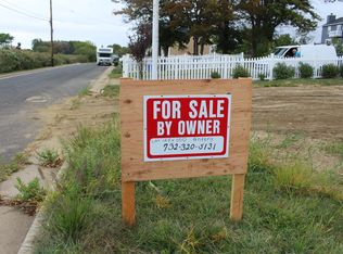 904 Bayview Ave, Union Beach, NJ 07735