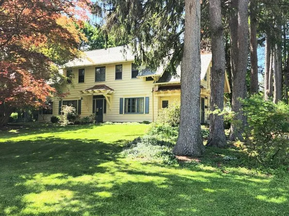 615 Hoffman St, Elmira, NY 14905