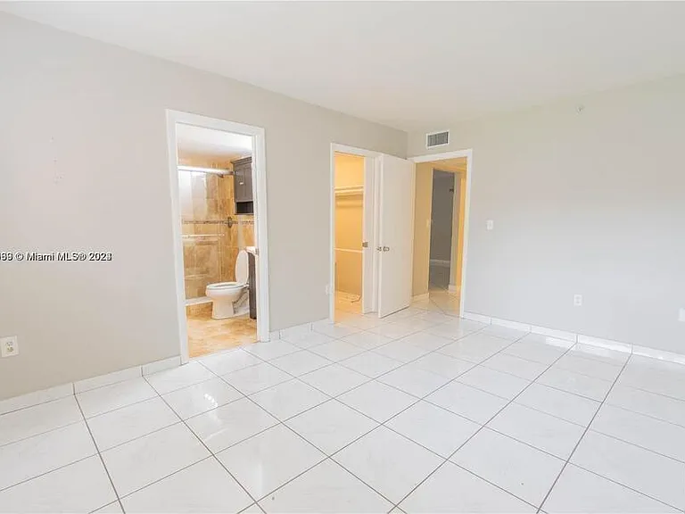 8700 SW 133rd Avenue Rd #223 — Photo 10