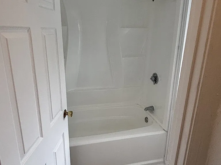 10A Beacon St #10A — Photo 17