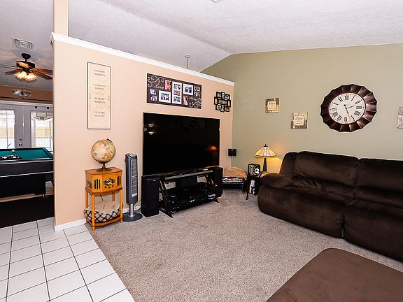 4th image of 542 NW Grenada Street