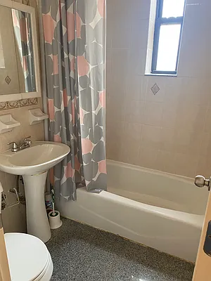 Rented by SUN WOOD REAL ESTATE | media 14