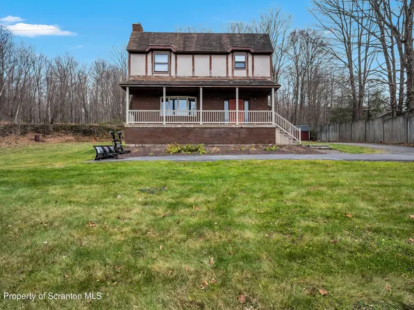 1970 Becks Crossing Rd, Madison Township, PA 18444