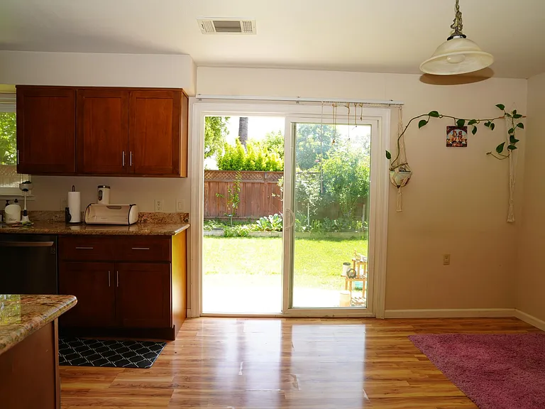639 Sonoma Ave — Photo 15
