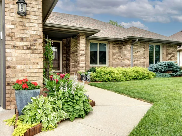 2535 S Laurel Avenue, Springfield, MO 65807