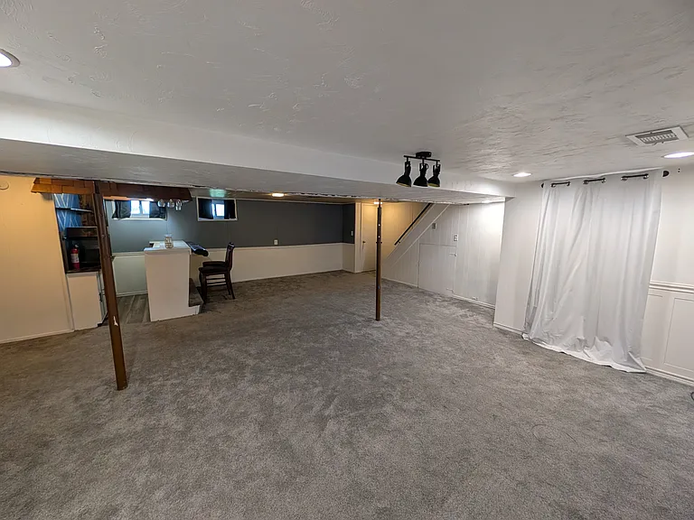 505 Maple St — Photo 28