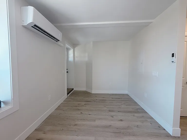 22 Grant Ave #3 — Photo 17