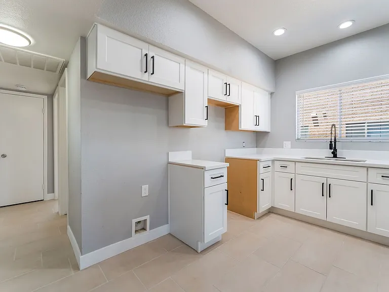 5689 E Lake Mead Blvd — Photo 4