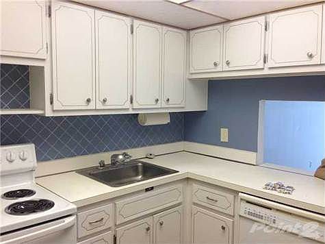 4th image of 100 Edgewater Dr APT 202