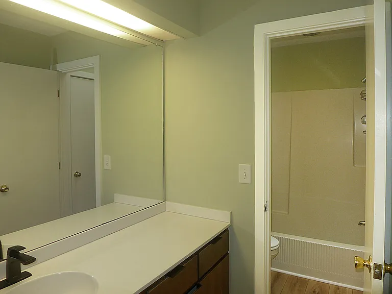 424 Fairoaks Cir — Photo 18