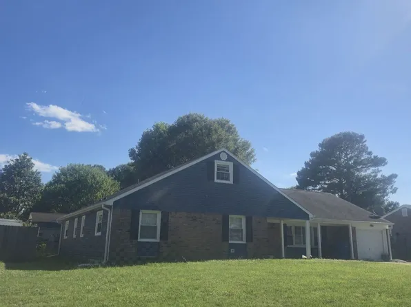 5305 Thornbury Ln, Virginia Beach, VA 23462