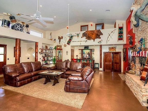 3rd image of 4427 E Verbena St