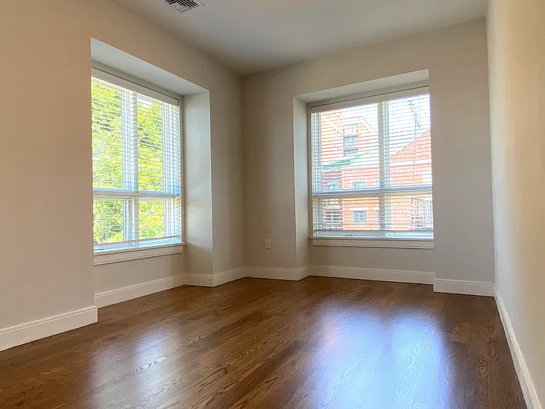 5 Adamson St #222 — Photo 5
