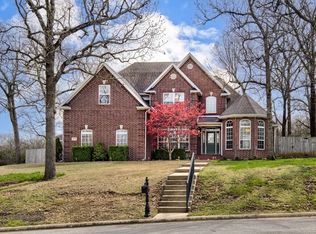 3560 N Dustin Way, Fayetteville, AR 72703