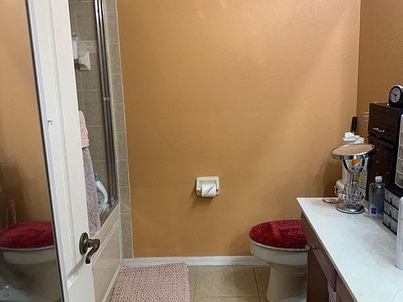 5th image of 2134 SE Grand Dr