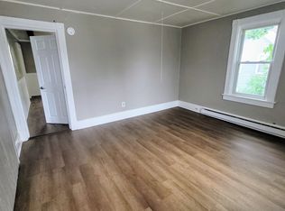 7 Garfield St #7, Enfield, CT 06082
