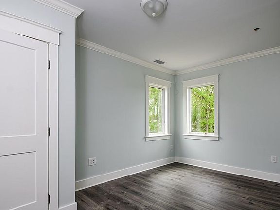 5th image of 17C Hennery Way #17C