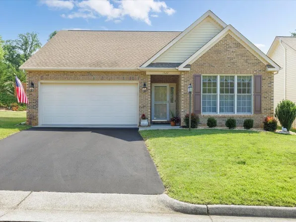 1522 Innsbrooke Dr, Salem, VA 24153