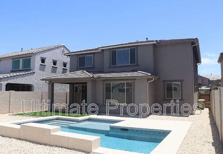 8920 W Marshall Ave — Photo 1