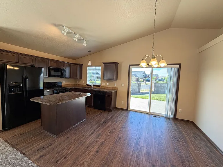 7808 W Kayak Ct — Photo 6