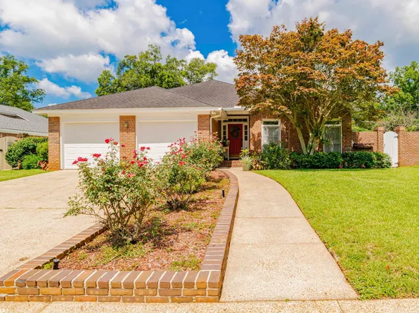 2100 Sheffield Ct, Mobile, AL 36693