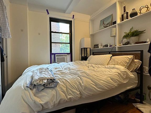 4th image of 310 E 55th St APT 10F
