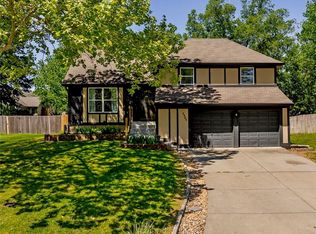 1905 S Clairborne Rd, Olathe, KS 66062