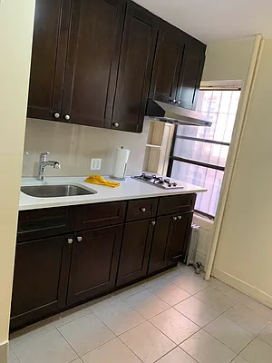 Rented by D H Realty & Management Inc | media 1