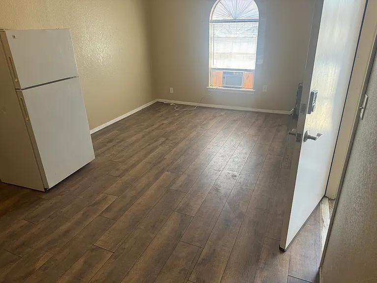 5225 Ridge St #D — Photo 4