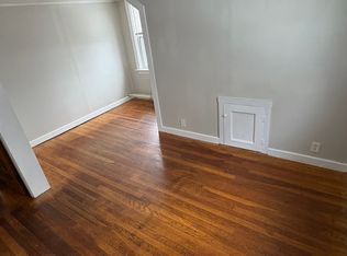 3284 W Shore Rd, Warwick, RI 02886