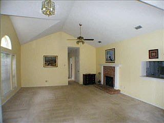 4th image of 3005 Silver Springs Ln