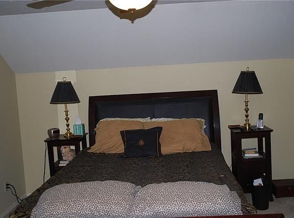 5th image of 3809 Treeline Dr