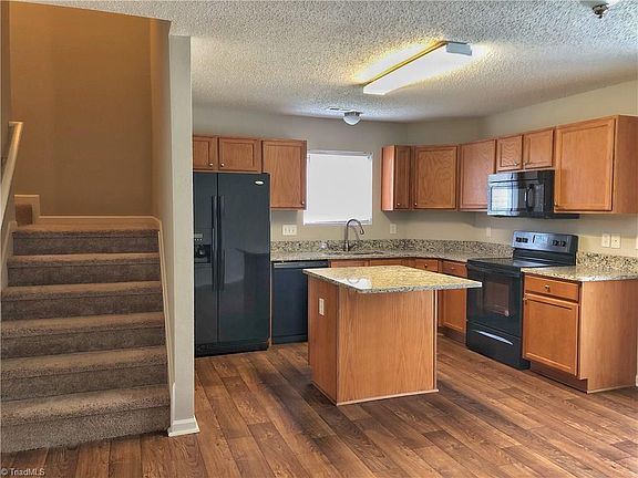 4th image of 3624 Marksbury Dr