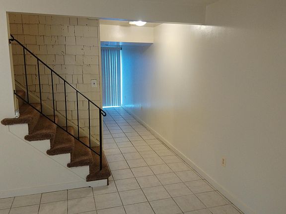 Dining room (1/2)