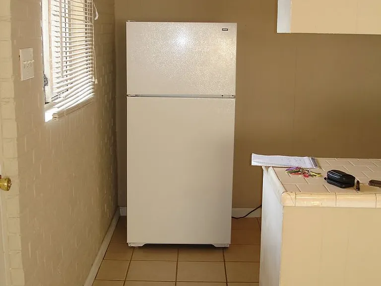 955 Violet St — Photo 10