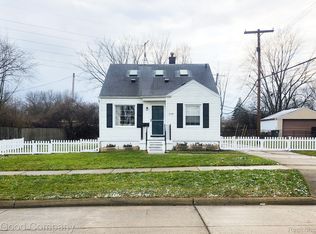 3721 Kent Rd, Royal Oak, MI 48073